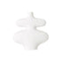 Vaas La Femme Small van MUST Living, compacte witte sculpturale vaas van vezelcement