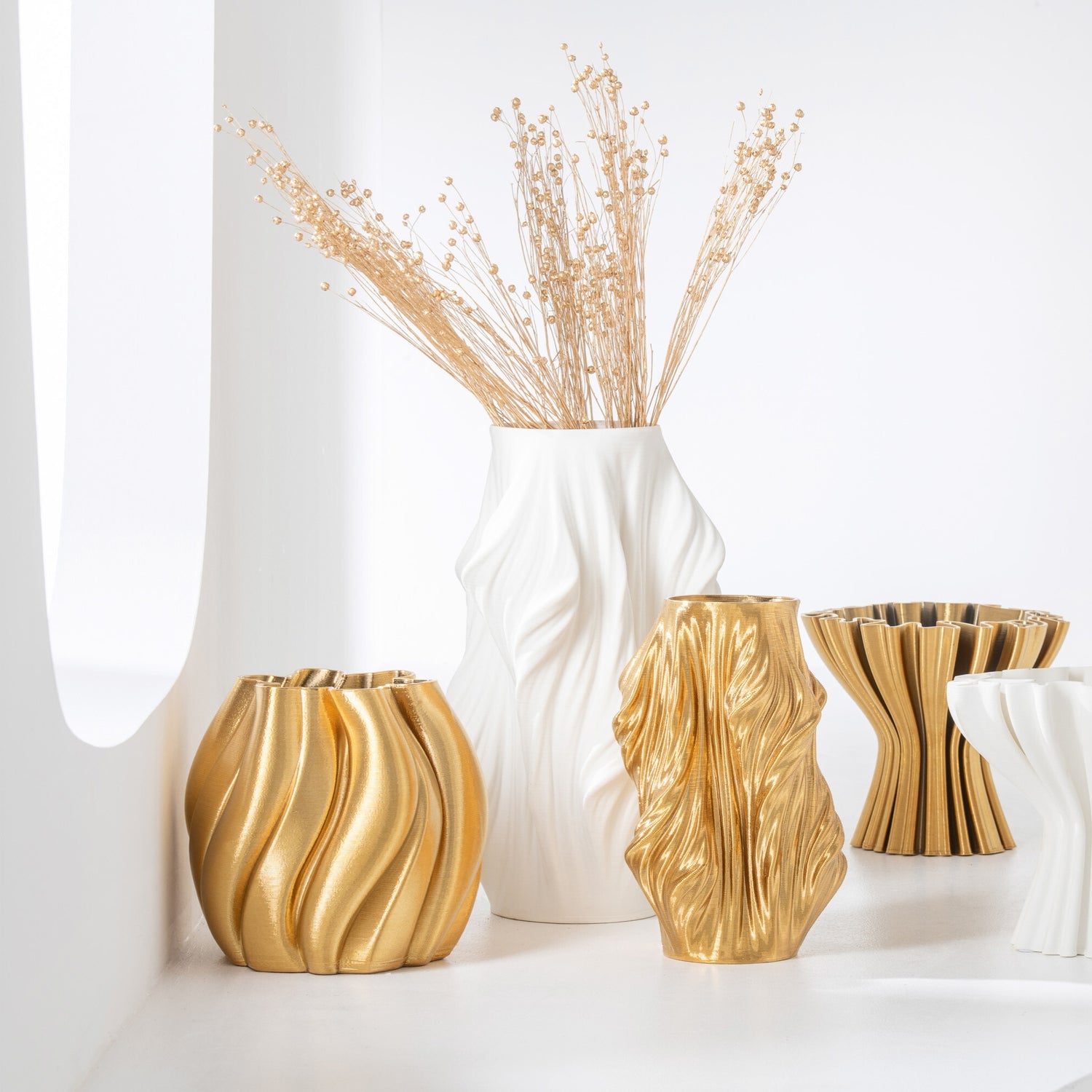 Vaas Porselein Goudkleurig Large J-Line - Vaas - J-Line - livinglovely.nl