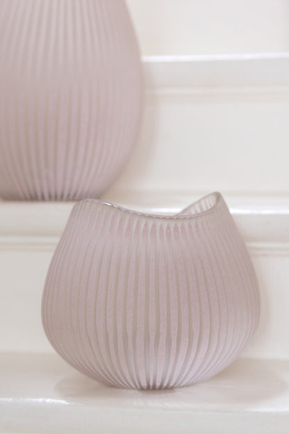 Vaas Streep Glas Lichtroze Small L21x22b22xh20,5cm J-Line - Vaas - J-Line - livinglovely.nl