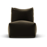 Taupe velvet loungestoel van Laui Lounge van voren, met brede zitting van 68 centimeter