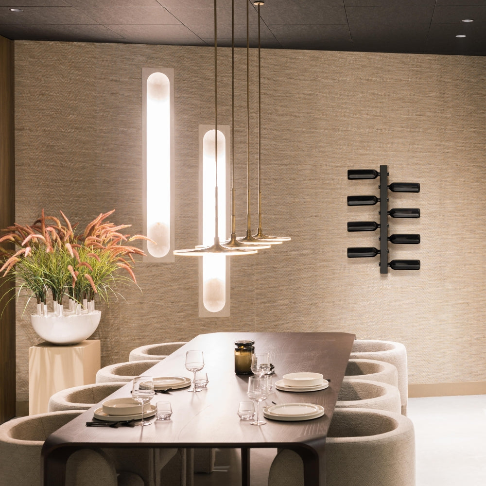 Vinova wijnrek voor 8 flessen van Steelful, zwart staal aan de wand in een interieur
