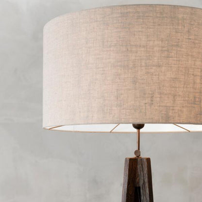 Vloerlamp Porto Cristo van MUST Living, bovenzijde van het statief met de fitting