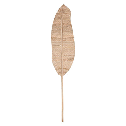 Wandblad Banaan Large van MUST Living, hoog rotan wandpaneel in bananenbladvorm op witte achtergrond
