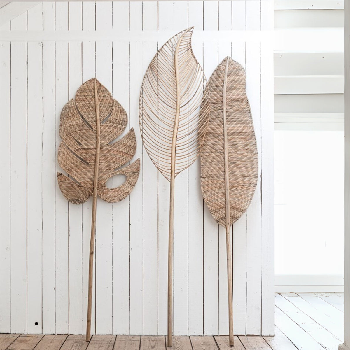 Wandblad Banaan Large van MUST Living, naturel gevlochten rotan blad met fijne nerfstructuur