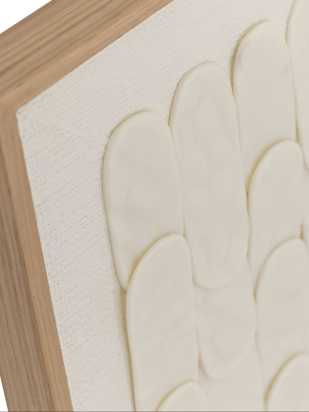 Detailfoto van Wandpaneel Perla van MUST Living met zichtbare structuur van het materiaal