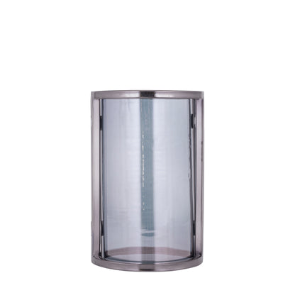 Windlicht Jarie Gunmetal Small van PTMD, klein windlicht met roestvrijstalen frame op witte achtergrond