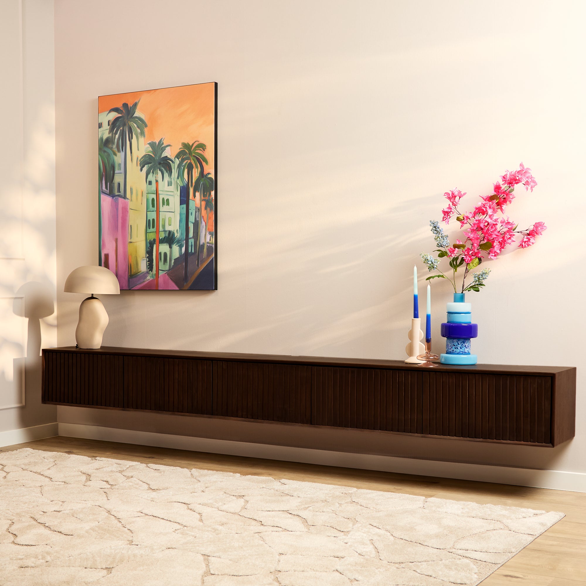Zwevend Tv Meubel Madison Mangohout Bruin 280cm van Starfurn, vooraanzicht van het hangende meubel