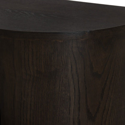 Detail van het eikenhout fineer van het zwevend tv-meubel Novero espresso