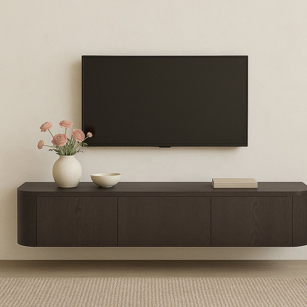Zwevend TV-meubel Novero espresso 180cm in een woonkamer